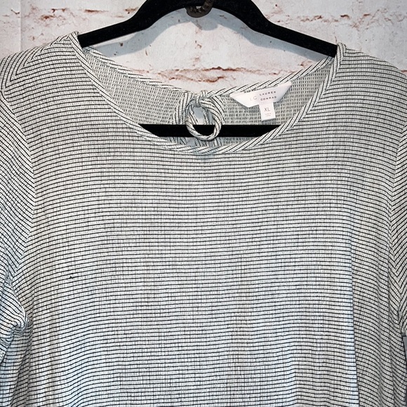 NWT Lauren Conrad flutter short sleeve stripe pullover blouse scoop neck keyhole - Picture 2 of 8